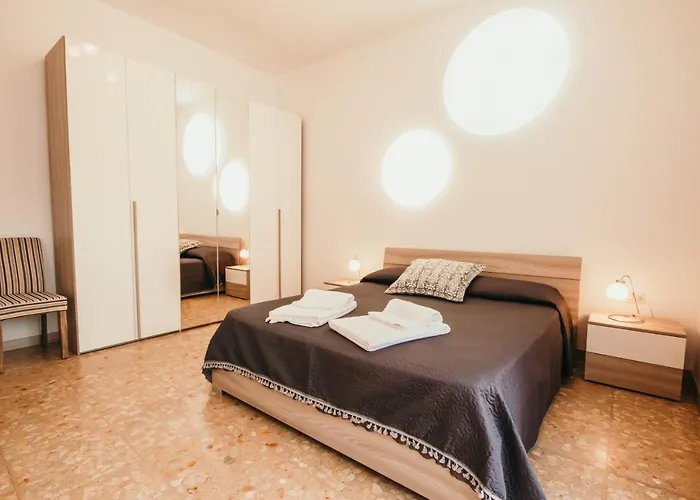 La Casa Del Cuore - Lakeside Leisure & Business Apartament